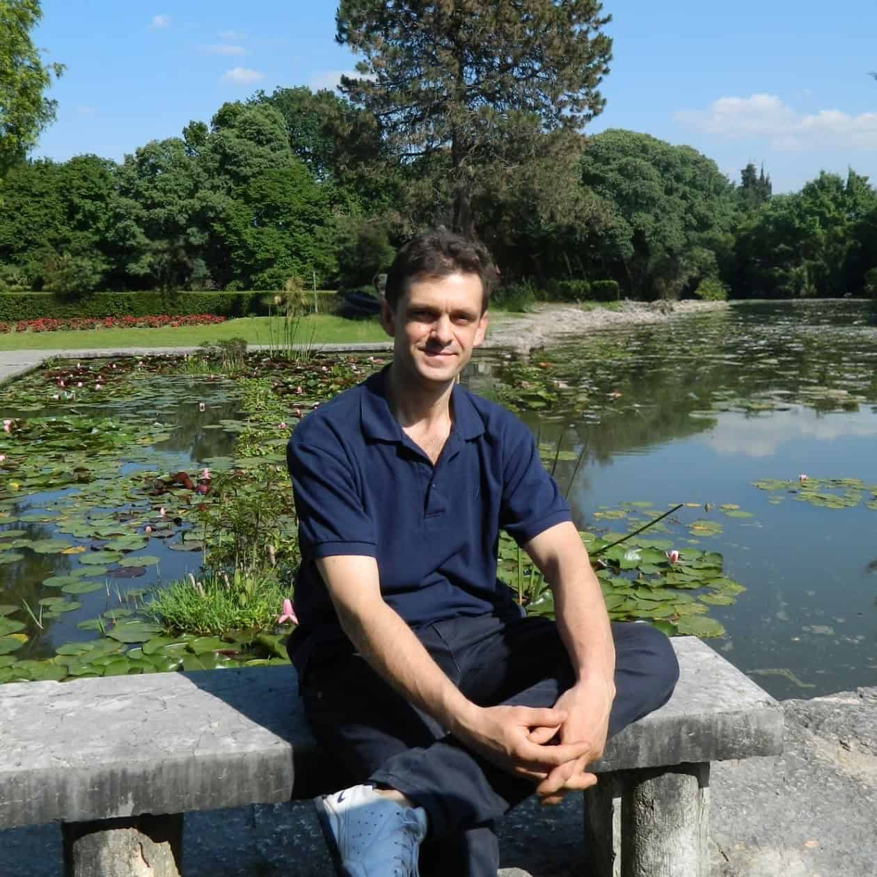Max Bellandi — author and AI content creator